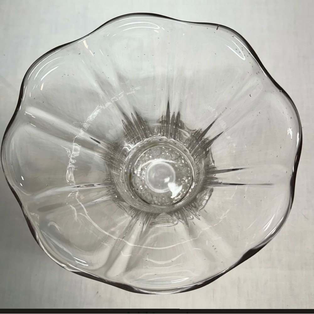 Vintage Clear Cut Depression Glass Fluted Vase Diamond Starburst‎ Pattern - Picture 6 of 7